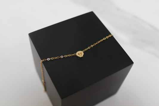 Teeny Skull Bracelet in Gold